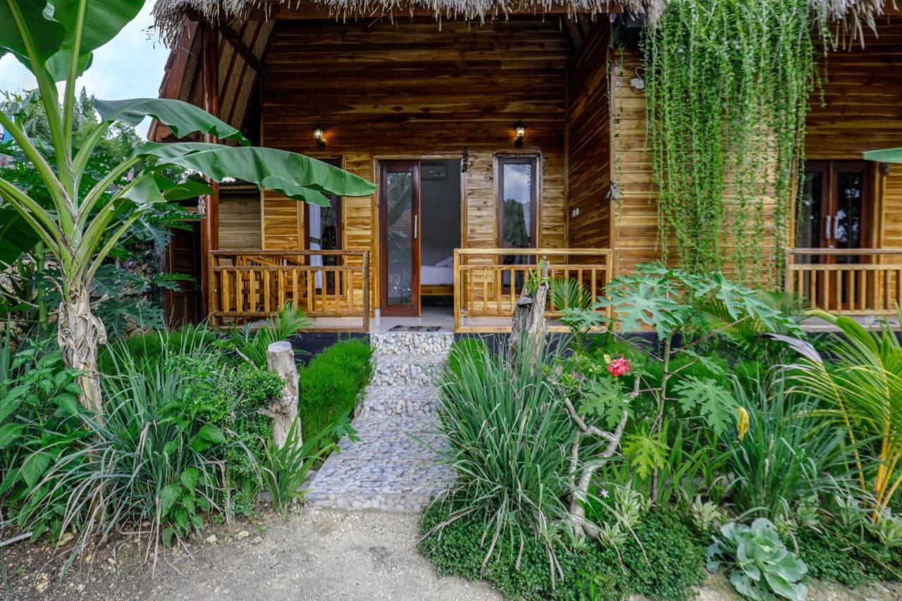 Indah Guest House Nusa Penida Sakti Buitenkant foto